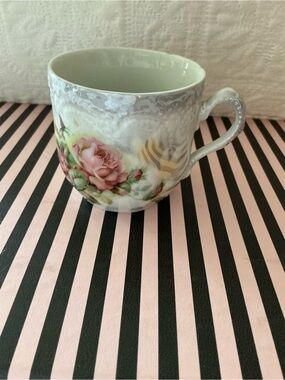 Vintage ceramics all mug with roses